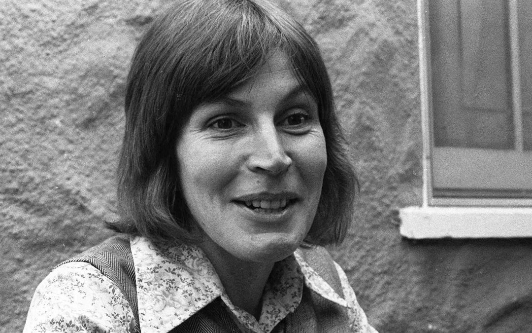 Helen Reddy 1941 – 2020