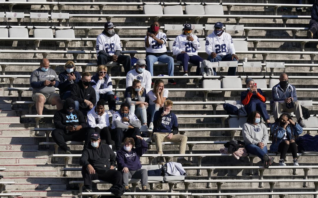 First-year students only at non-traditional ‘Blue-White’ scrimmage